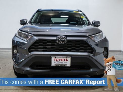 Used 2020 Toyota RAV4 XLE image 2
