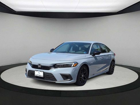 Used 2023 Honda Civic Sport image 4