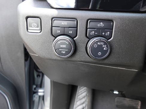 Used 2023 Chevrolet Silverado 1500 LT AWD/4WD image 51