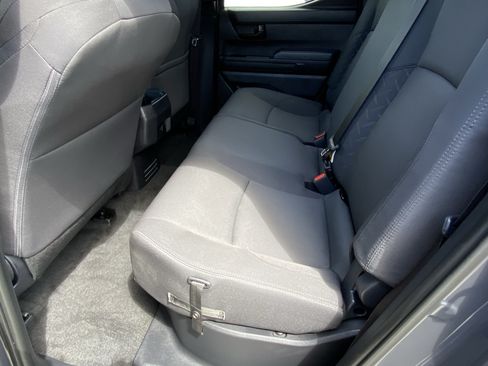 Certified 2026 Toyota Tacoma SR5 AWD/4WD image 23