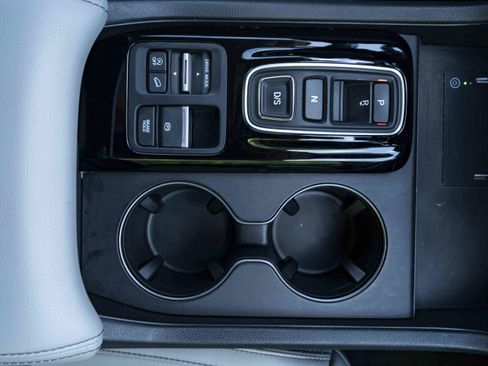 Used 2024 Honda Pilot EX-L image 28