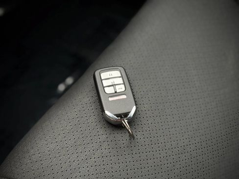 Used 2017 Honda Accord EX-L image 19