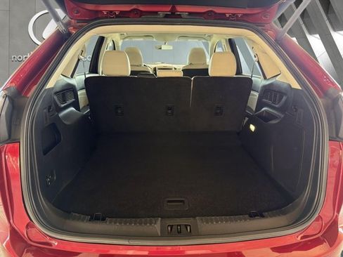Used 2016 Ford Edge Titanium FWD image 22
