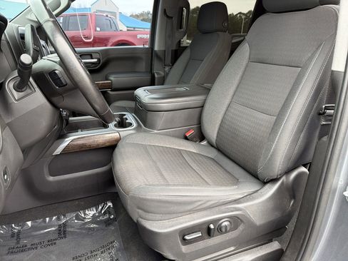 Used 2020 GMC Sierra 1500 Elevation w/ Elevation Value Package image 18