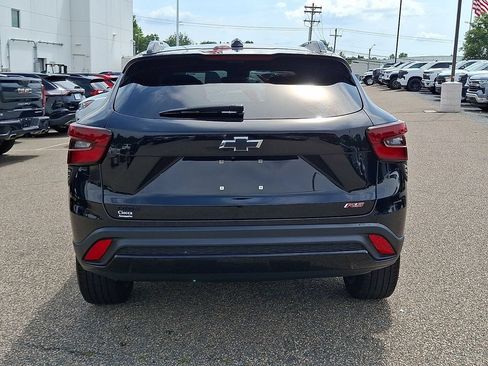Used 2024 Chevrolet Trax RS w/ Driver Confidence Package FWD image 8