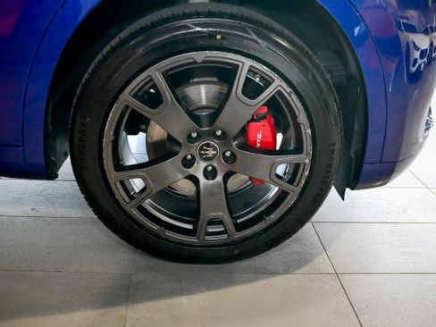 Used 2020 Maserati Levante image 43