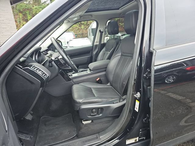 Used 2019 Land Rover Discovery SE AWD/4WD image 9