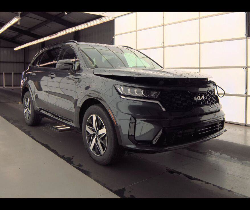 Used 2023 Kia Sorento S FWD image 1