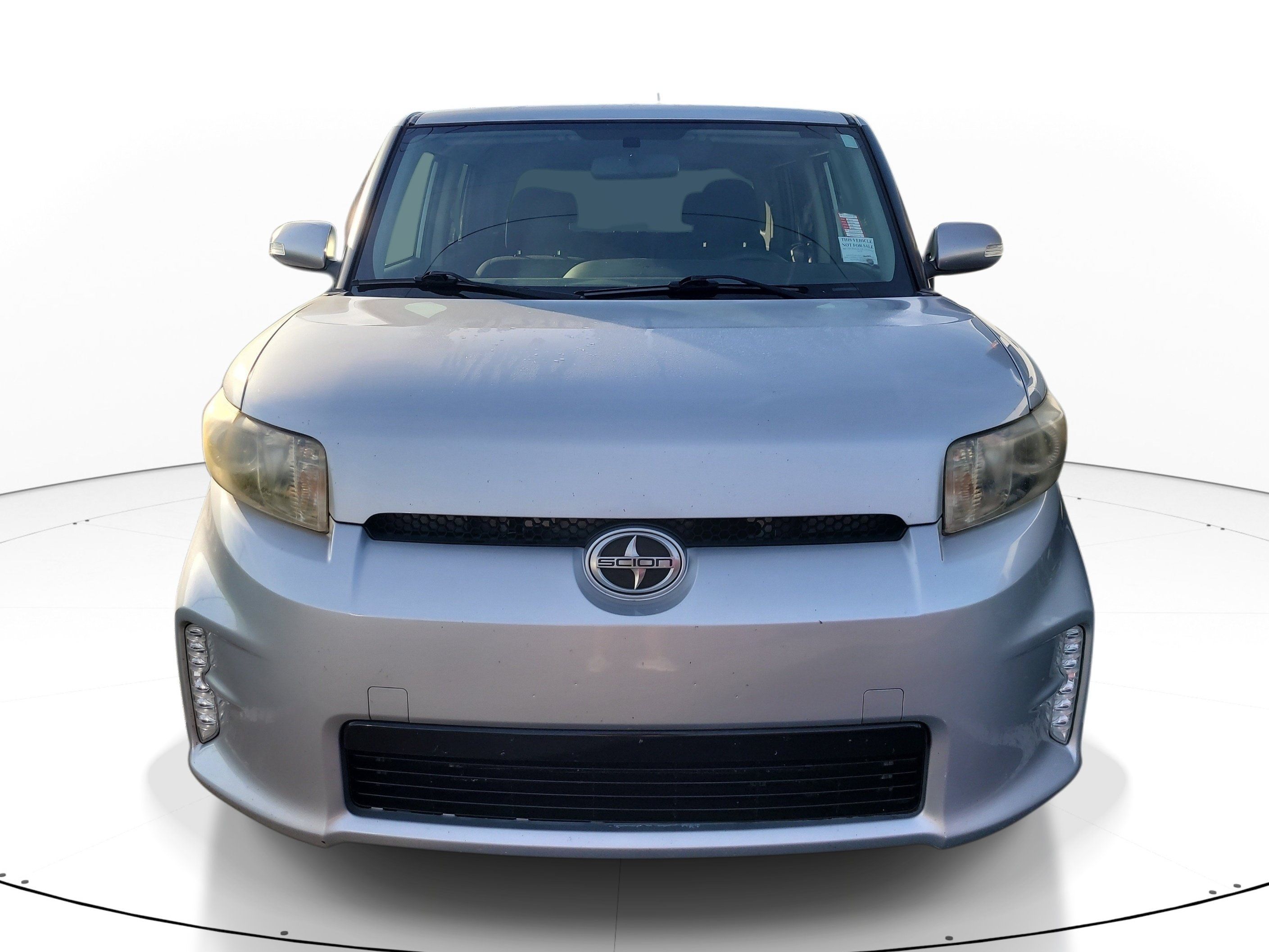 Used 2014 Scion xB FWD image 2
