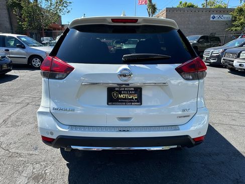 Used 2019 Nissan Rogue SV FWD image 6