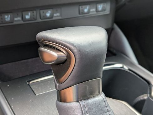 Used 2025 Lexus ES 300h w/ Premium Package FWD image 11
