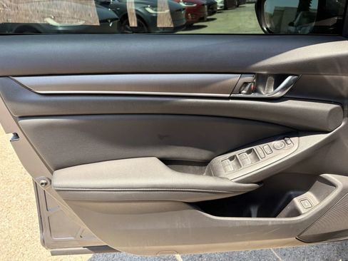 Used 2020 Honda Accord LX image 12