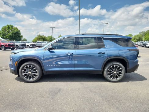 New 2025 Chevrolet Traverse LT w/ Sun and Wheel Package image 2