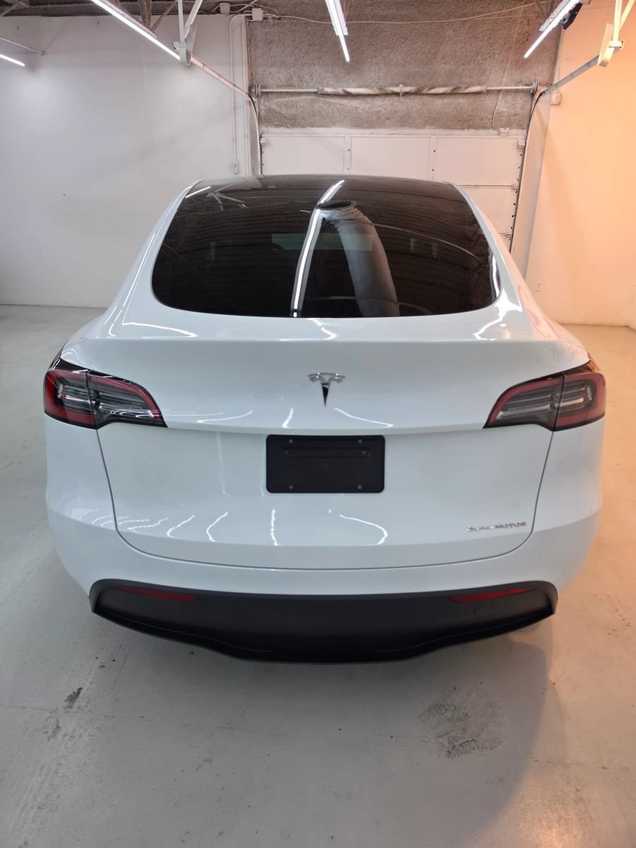 Used 2024 Tesla Model Y Long Range AWD/4WD image 5