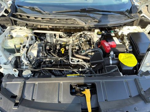 Used 2021 Nissan Rogue SV image 26