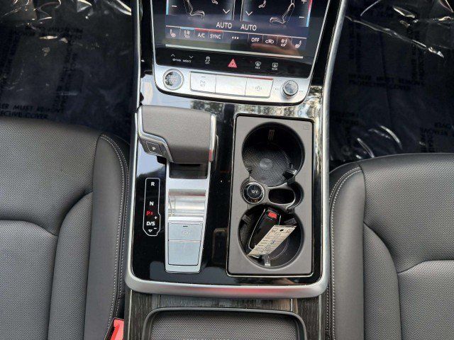 Certified 2025 Audi Q7 3.0T Premium Plus w/ Premium Plus Package AWD/4WD image 17