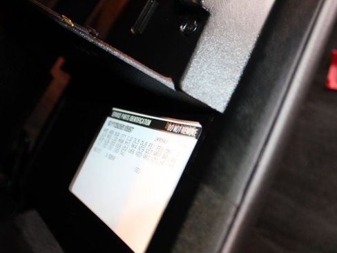 Used 2006 Chevrolet Corvette image 52