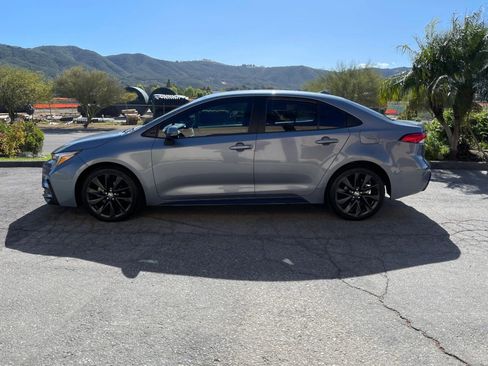 Used 2023 Toyota Corolla SE image 8