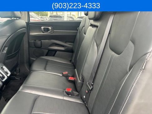 Used 2025 Kia Sorento S FWD image 41