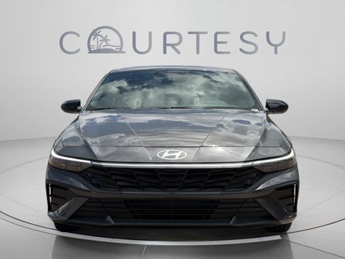 New 2026 Hyundai Elantra SEL Sport FWD image 8