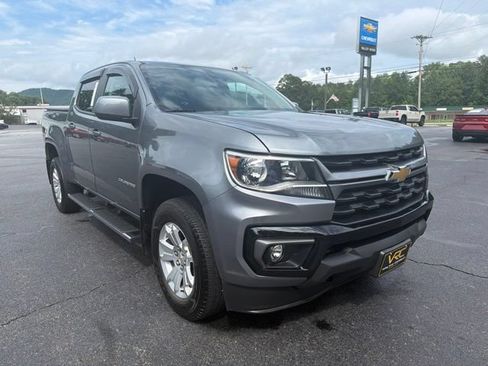 Used 2022 Chevrolet Colorado LT w/ LT Convenience Package AWD/4WD image 2