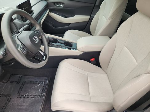 Certified 2024 Honda Accord LX image 13