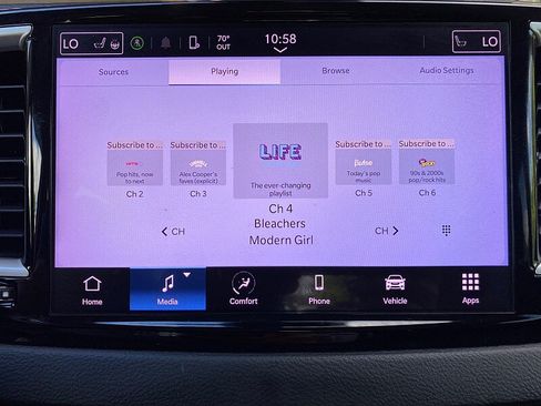 Used 2022 Chrysler Pacifica Touring-L FWD image 46