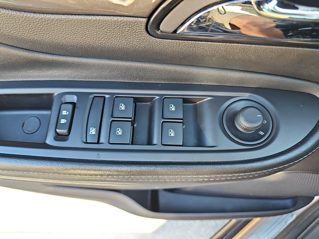 Used 2019 Buick Encore Preferred w/ LPO, Active Package FWD image 28
