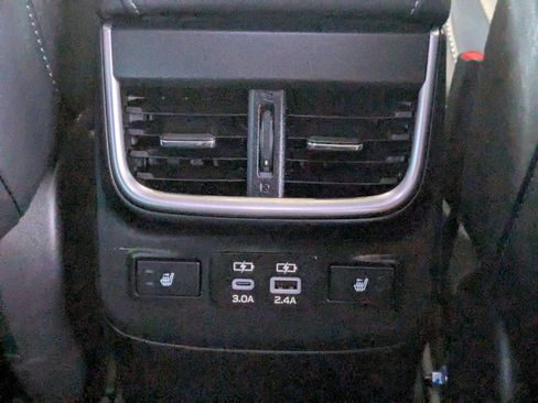 Certified 2025 Subaru Outback Limited AWD/4WD image 26