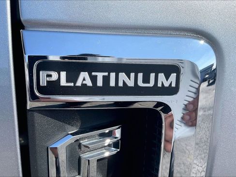 Used 2022 Ford F250 Platinum image 25