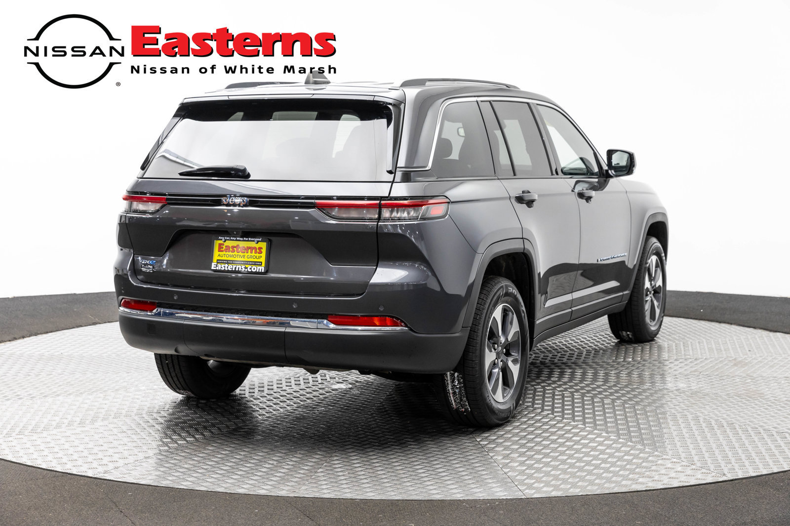 Used 2022 Jeep Grand Cherokee Limited 4xe AWD/4WD image 5
