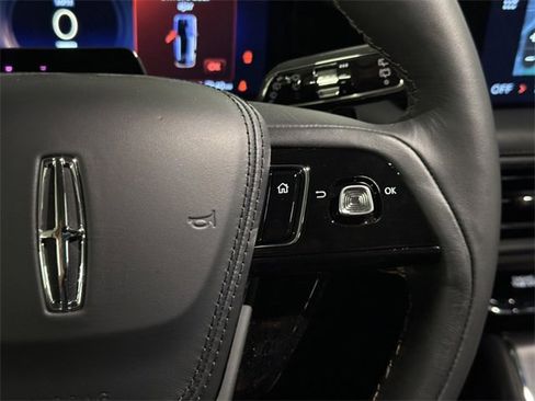 Used 2025 Lincoln Aviator AWD w/ Equipment Group 101A image 26