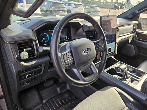 Used 2022 Ford F150 Lightning Lariat AWD/4WD image 8