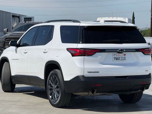 Used 2023 Chevrolet Traverse RS w/ LPO, Cargo Package image 2