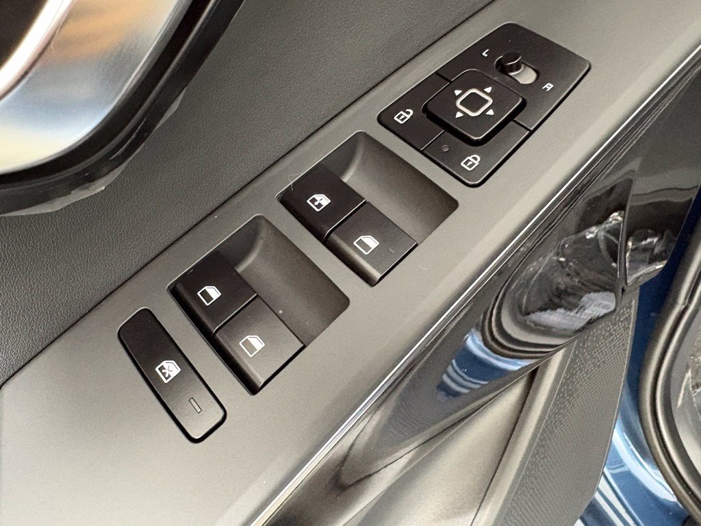 New 2026 Kia Niro EX FWD image 20