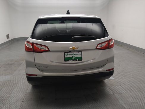 Used 2021 Chevrolet Equinox LS w/ LS Convenience Package FWD image 6