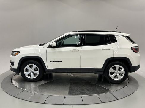 Used 2019 Jeep Compass Latitude w/ Popular Equipment Group image 4