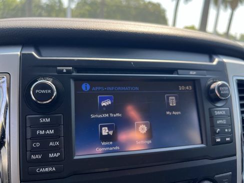 Used 2018 Nissan Titan SV w/ SV Convenience Package AWD/4WD image 24