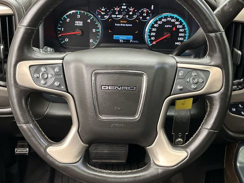 Used 2017 GMC Sierra 1500 Denali w/ Denali Ultimate Package AWD/4WD image 16