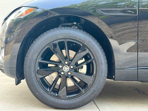 Used 2025 Jaguar F-PACE R-Dynamic S image 6