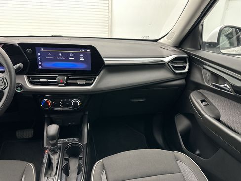 Certified 2024 Chevrolet TrailBlazer LT AWD/4WD image 28