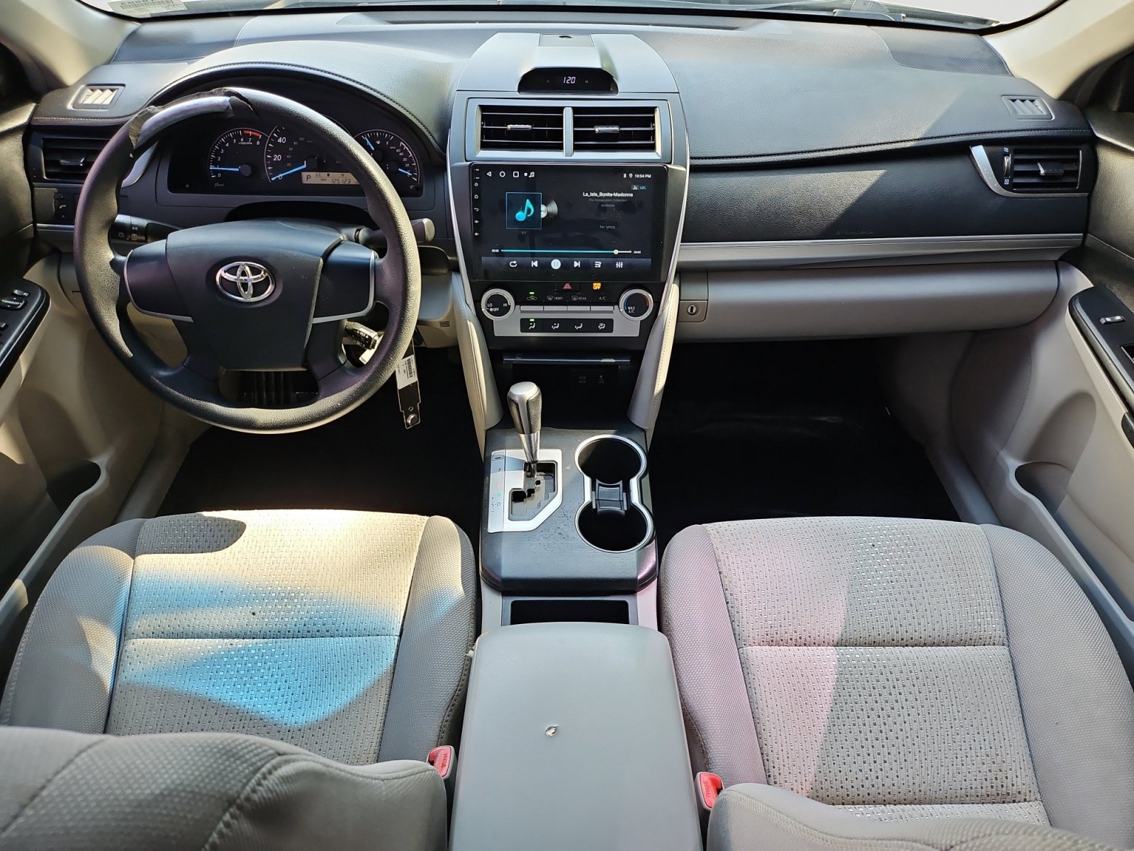 Used 2012 Toyota Camry FWD image 13