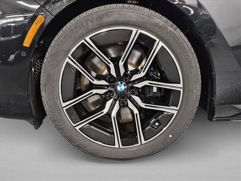 New 2025 BMW 760i xDrive image 16