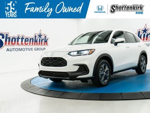 New 2026 Honda HR-V LX image 1