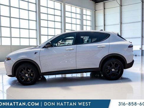 Used 2024 Dodge Hornet GT w/ GT Blacktop Package AWD/4WD image 2