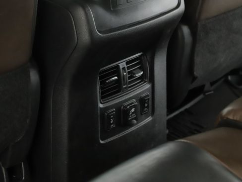 Used 2017 Nissan Titan Platinum Reserve AWD/4WD image 6