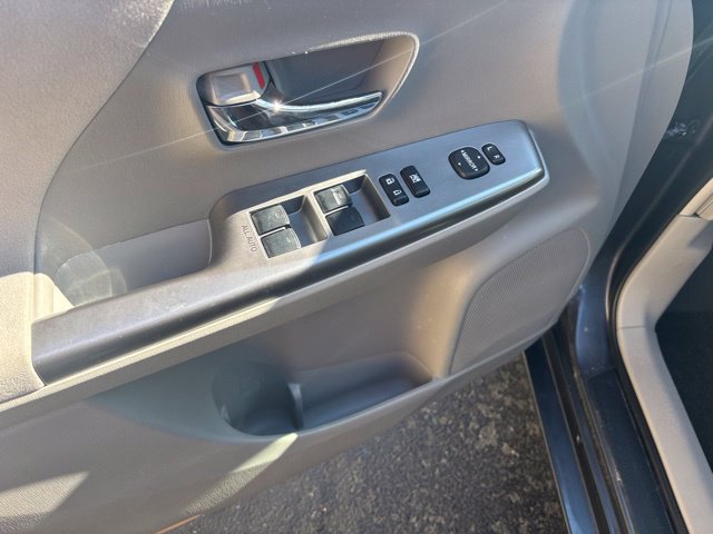 Used 2017 Toyota Prius V Three FWD image 9
