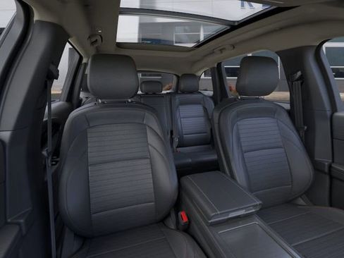 New 2026 Lincoln Nautilus Reserve w/ Jet Appearance Package image 10