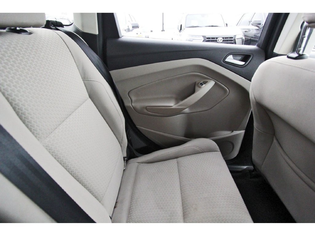 Used 2019 Ford Escape SE FWD image 11