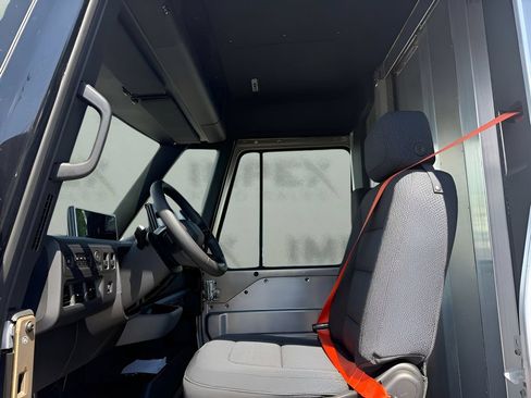 Used 2024 Chevrolet Brightdrop 600 w/ Commercial Equipment Package AWD/4WD image 15